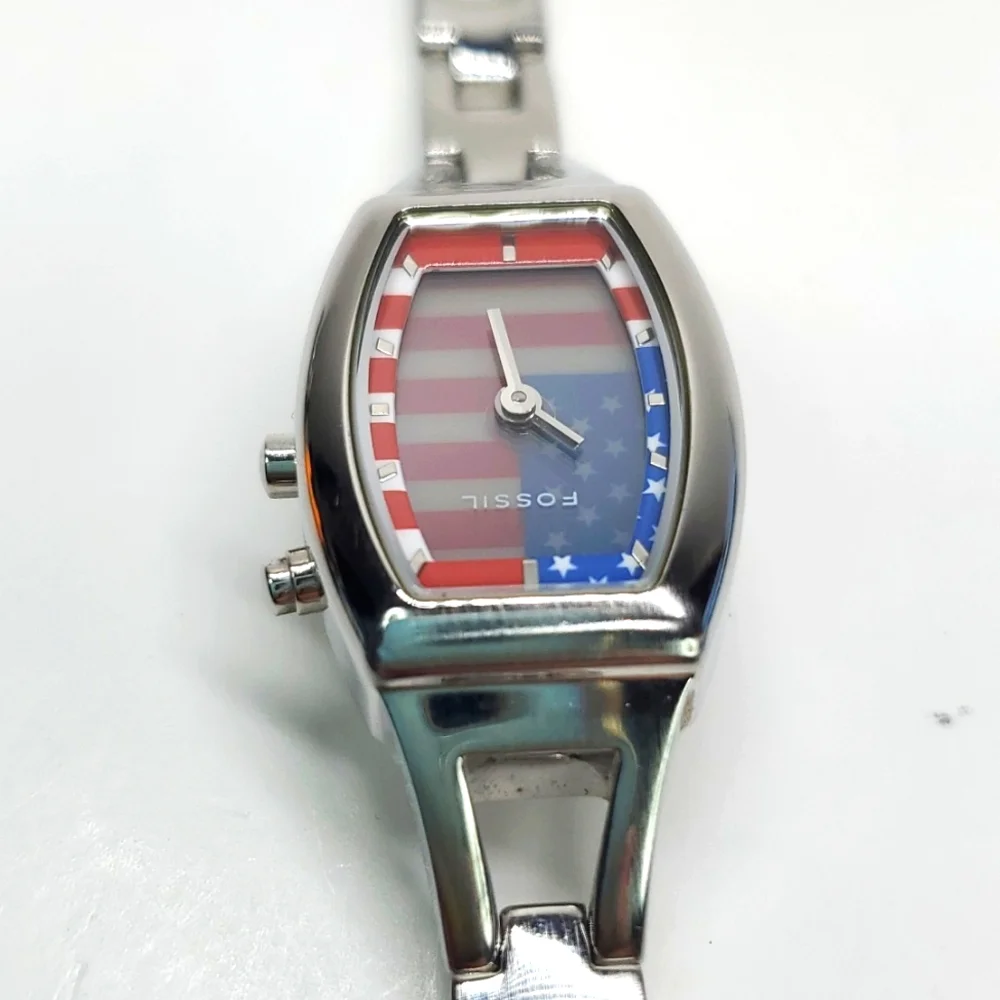 Vintage Fossil Big Tic ES9744 USA Flag Watch Silver Tone Y2K Animated Dial